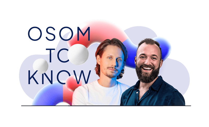 Two men are smiling in front of a colorful, abstract background with spheres and cloud-like shapes. The text "OSOM TO KNOW" hovers above them, reflecting the innovation in WordPress they champion.
